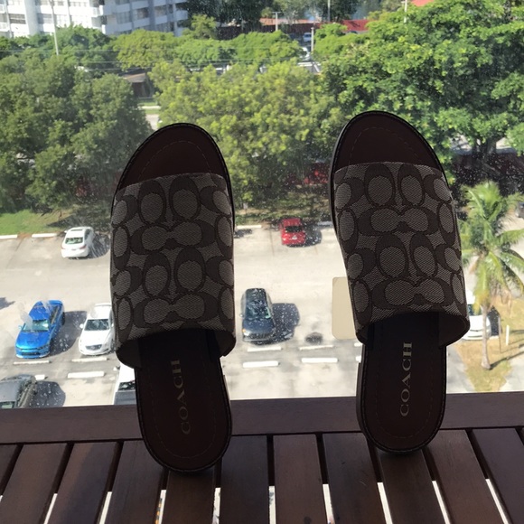 Hazel Sandal In Signature Jacquard - Picture 7 of 8